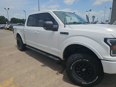 Used 2018 Ford F150 XLT w/ Equipment Group 302A Luxury AWD/4WD image 10