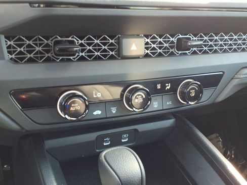 Certified 2023 Honda Accord LX image 30