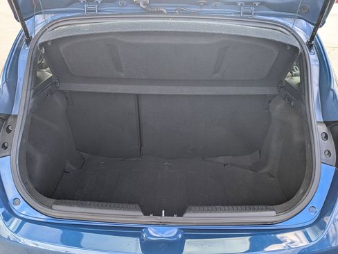 Used 2015 Hyundai Elantra GT image 13