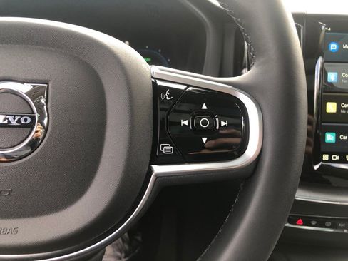 Used 2025 Volvo XC60 T8 Plus w/ Protection Package Premier image 22