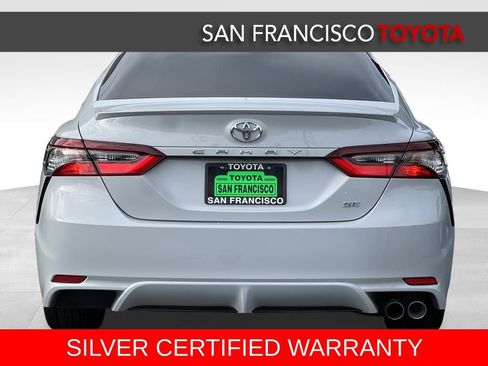 Used 2023 Toyota Camry SE image 4