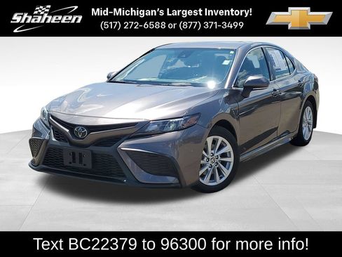 Used 2024 Toyota Camry SE FWD image 1