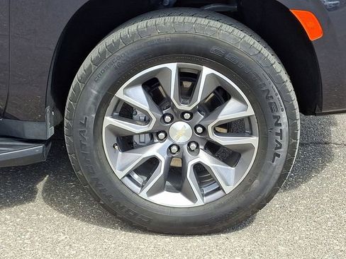 Used 2023 Chevrolet Tahoe 4WD w/ 1FL Safety Package image 28