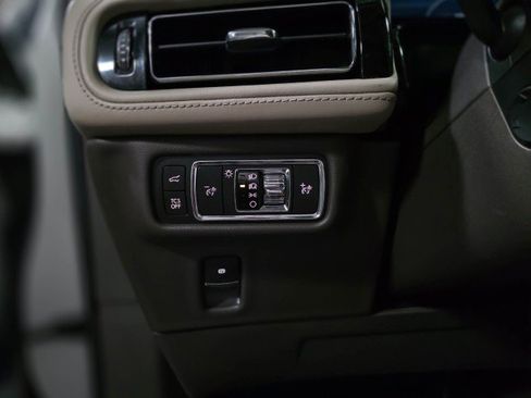 Used 2021 Lincoln Nautilus Reserve image 30