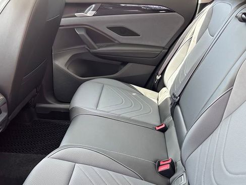 New 2026 Volkswagen Tiguan SE FWD image 21