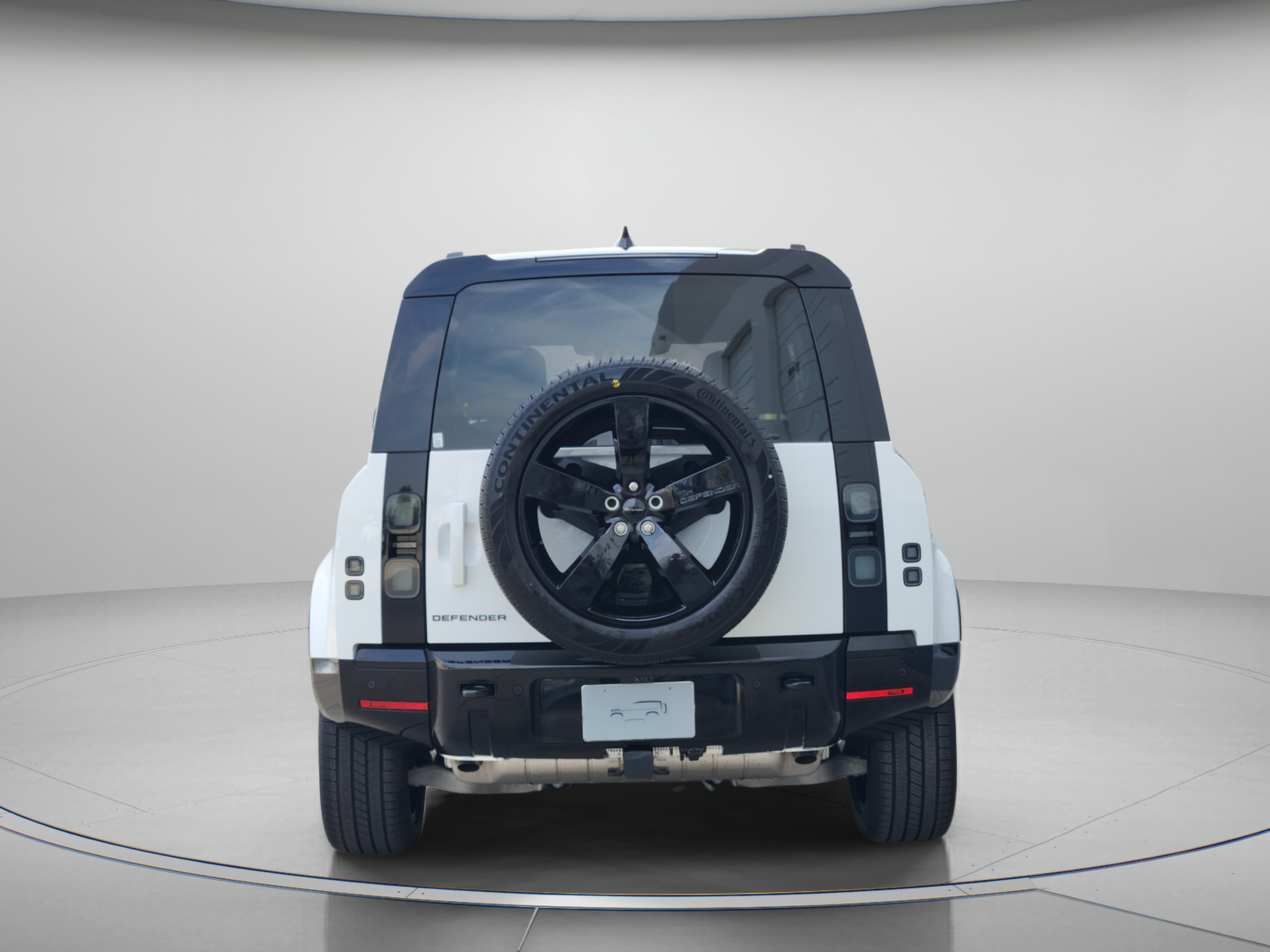 New 2026 Land Rover Defender 110 X-Dynamic SE AWD/4WD image 4