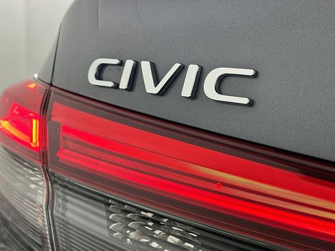 Used 2024 Honda Civic Sport image 10