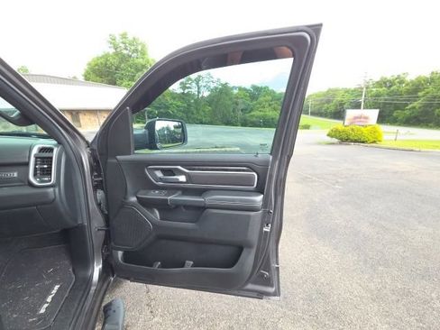 Used 2023 RAM 1500 Big Horn AWD/4WD image 14