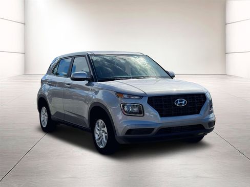 New 2026 Hyundai Venue SE image 11