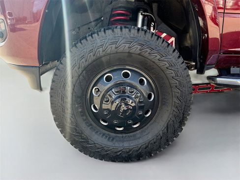 Used 2023 RAM 3500 Limited image 30