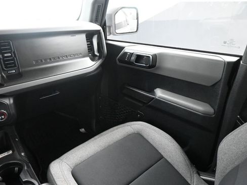 Used 2022 Ford Bronco 4-Door w/ Sasquatch Package AWD/4WD image 13