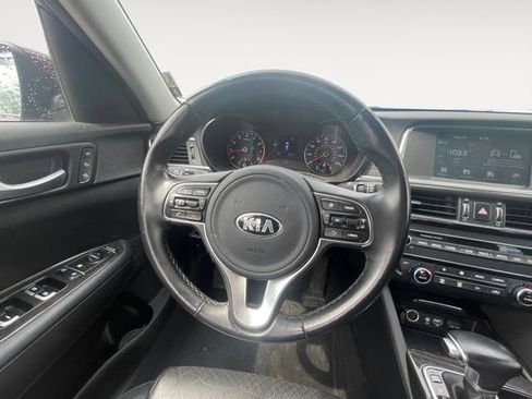 Used 2018 Kia Optima EX w/ Premium Package FWD image 12