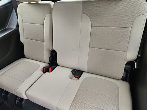 Certified 2022 Chevrolet Traverse LS AWD/4WD image 32