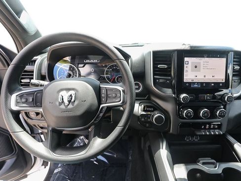 New 2026 RAM 1500 Express AWD/4WD image 13