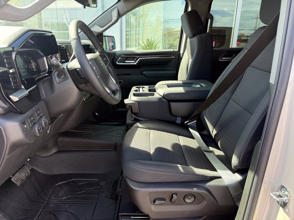 New 2026 Chevrolet Silverado 1500 RST w/ LPO, Liner Protection Package AWD/4WD image 8