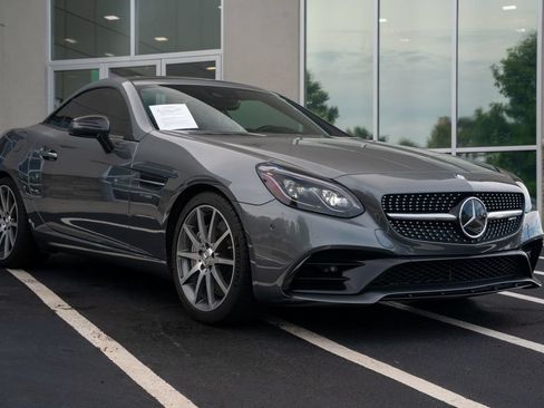 Used 2017 Mercedes-Benz SLC 43 AMG w/ Premium 3 Package image 9