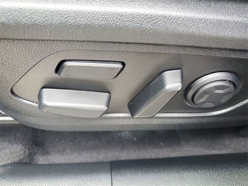 Certified 2025 Kia Sorento SX Prestige w/ Sage Leather Package image 21