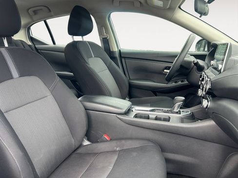 Used 2024 Nissan Sentra SV FWD image 15