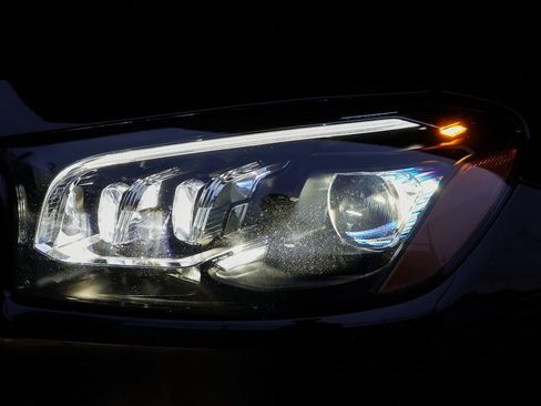 Used 2024 Mercedes-Benz GLS 63 AMG 4MATIC image 15