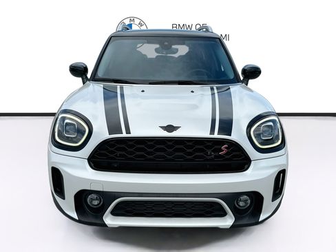 Used 2024 MINI Cooper Countryman S w/ Premium Package FWD image 2