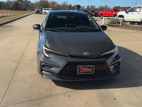 Used 2025 Toyota Corolla FX w/ Convenience Package image 4