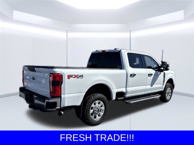 Used 2023 Ford F350 XLT w/ 360-Degree Camera Package AWD/4WD image 4