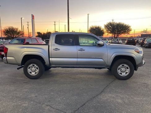 Certified 2023 Toyota Tacoma SR5 image 4