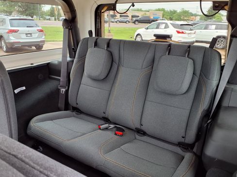 Used 2024 Jeep Wrangler Sport AWD/4WD image 20