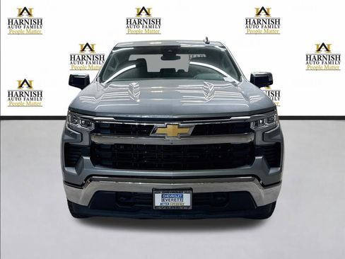 Used 2023 Chevrolet Silverado 1500 LT AWD/4WD image 2