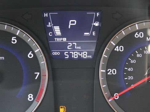 Used 2013 Hyundai Accent GLS image 26