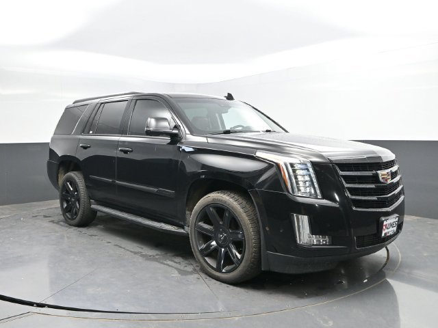 Used 2017 Cadillac Escalade Luxury AWD/4WD image 5