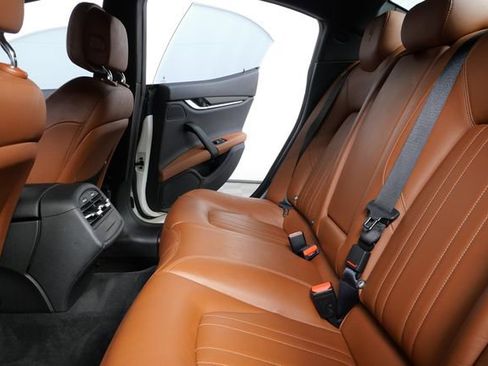 Used 2021 Maserati Ghibli S image 15