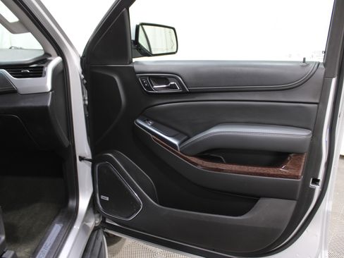 Used 2016 GMC Yukon SLT w/ Open Road Package image 30