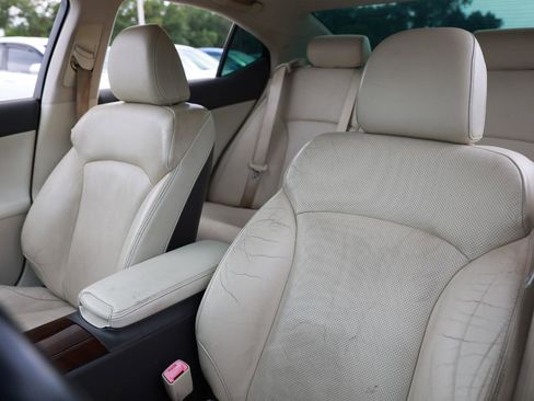 Used 2013 Lexus IS 250 w/ Premium Pkg Value Edition RWD image 6