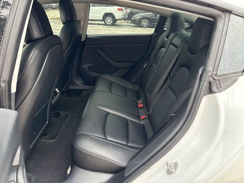 Used 2021 Tesla Model 3 Standard Range Plus image 7