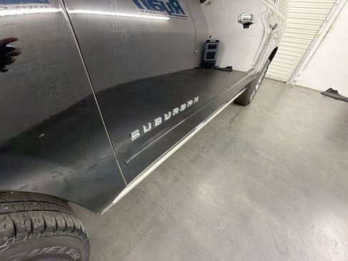 Used 2019 Chevrolet Suburban Premier RWD image 33