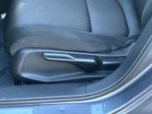 Certified 2018 Honda Accord LX image 15