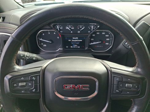 Used 2021 GMC Sierra 2500 AT4 w/ AT4 Preferred Package image 18