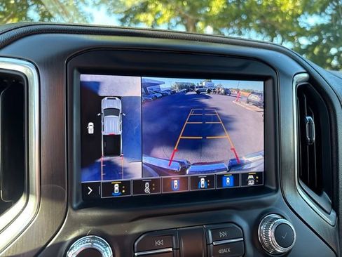 Used 2022 GMC Sierra 2500 AT4 w/ AT4 Premium Plus Package AWD/4WD image 29
