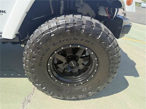 Used 2018 Jeep Wrangler Unlimited Sport AWD/4WD image 27