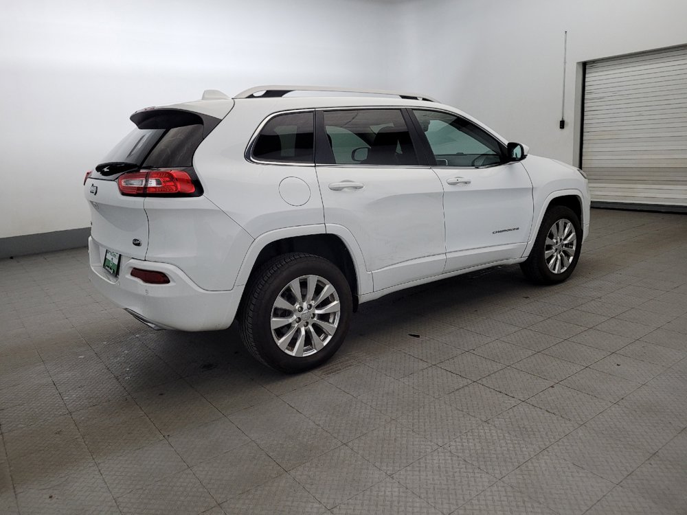 Used 2017 Jeep Cherokee Overland AWD/4WD image 10