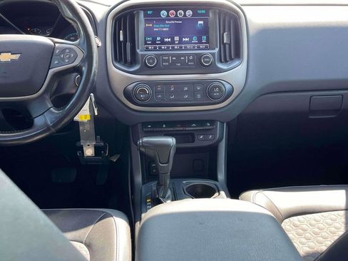 Used 2016 Chevrolet Colorado Z71 AWD/4WD image 3