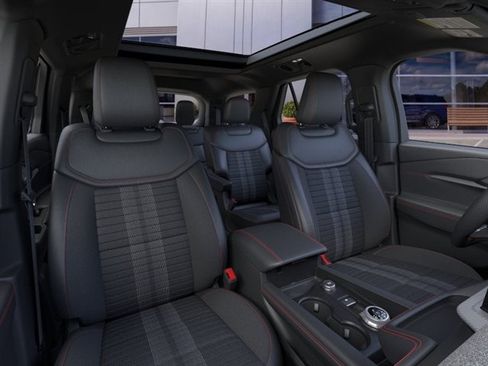 New 2026 Ford Explorer ST-Line w/ ST-Line Street Pack AWD/4WD image 10