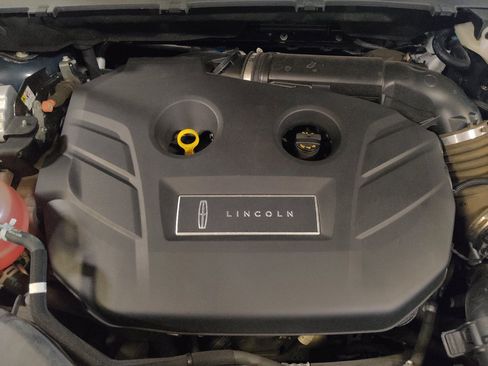 Used 2019 Lincoln MKC Reserve FWD image 30
