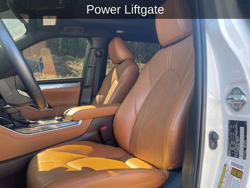 Used 2022 Toyota Highlander Platinum image 14