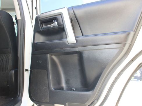 Used 2018 Toyota 4Runner SR5 image 7