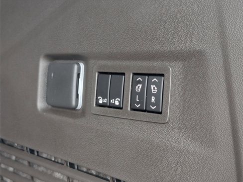 New 2026 Chevrolet Tahoe LT w/ Comfort Package RWD image 29