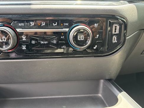 Used 2022 Chevrolet Silverado 1500 ZR2 w/ Technology Package AWD/4WD image 23