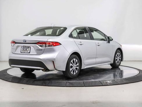 Used 2022 Toyota Corolla LE FWD image 4
