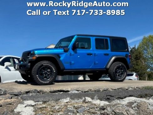 Used 2023 Jeep Wrangler Unlimited w/ Cold Weather Group AWD/4WD image 1